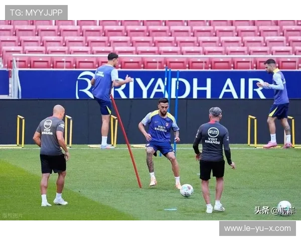 欧冠生死战！法国前锋单刀一击，砸碎拜仁梦想！马竞的救世主就是他