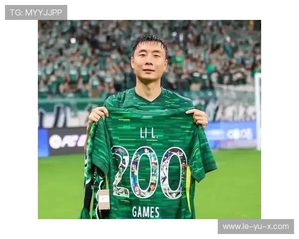 北京国安队内氛围升温,球员备战状态佳迎接新赛季 北京国安队内氛围升温,球员备战状态佳迎接新赛季