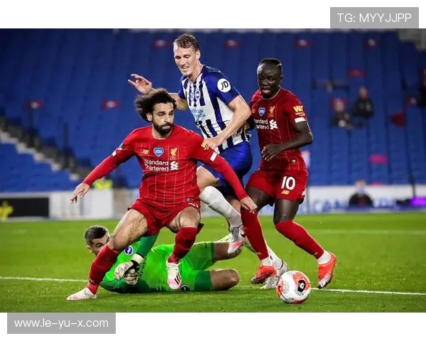 鲁本·迪亚斯稳守后防，成曼城争冠定海神针